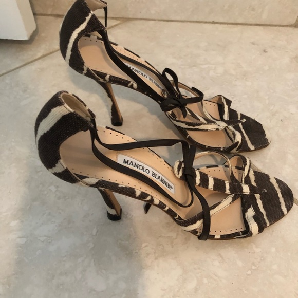 Vintage Manolo Blahnik Heels - Picture 2 of 4
